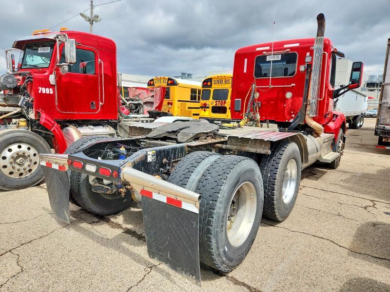 2020 Peterbilt 579 Semi Truck