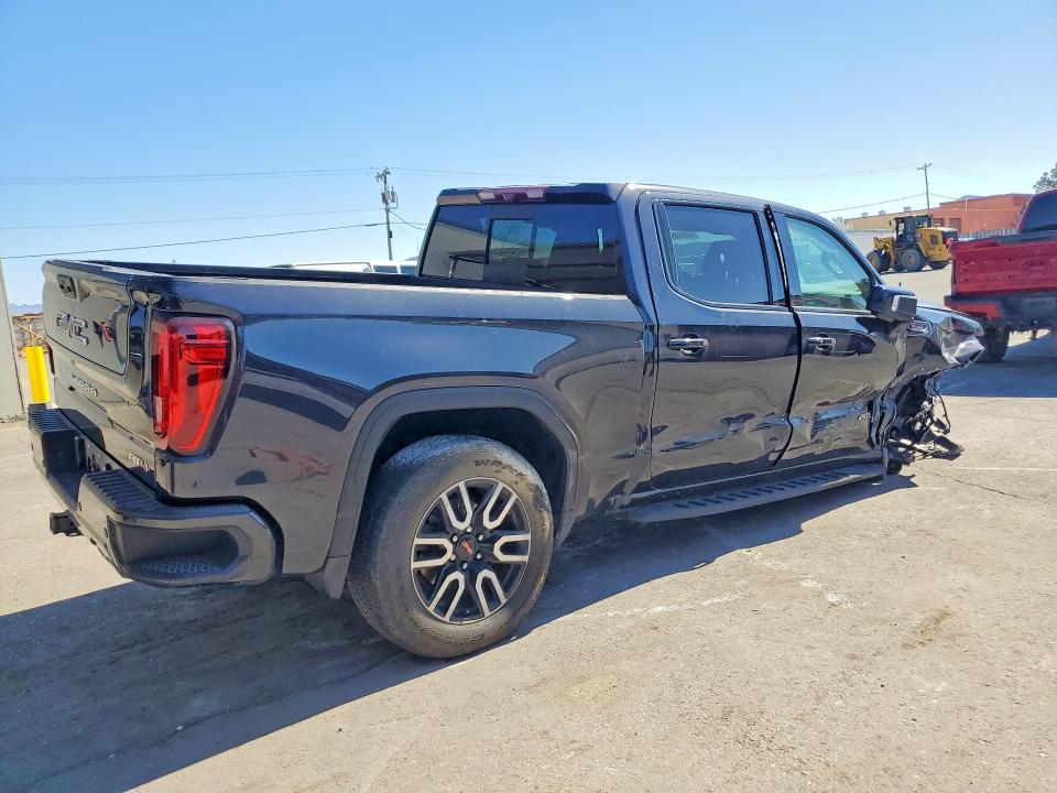 2023 GMC Sierra K1500 AT4