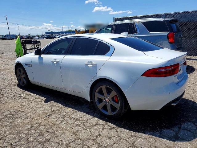 2017 Jaguar Xe Prestige