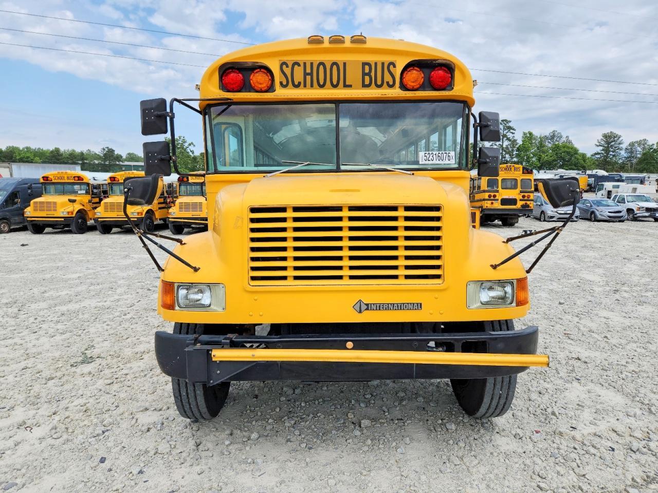 1990 International 3000 3700