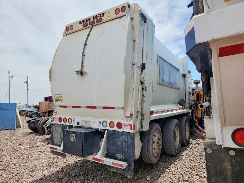 2021 Peterbilt 520