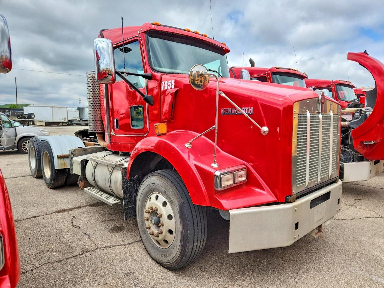 2013 Kenworth T800 Semi Truck
