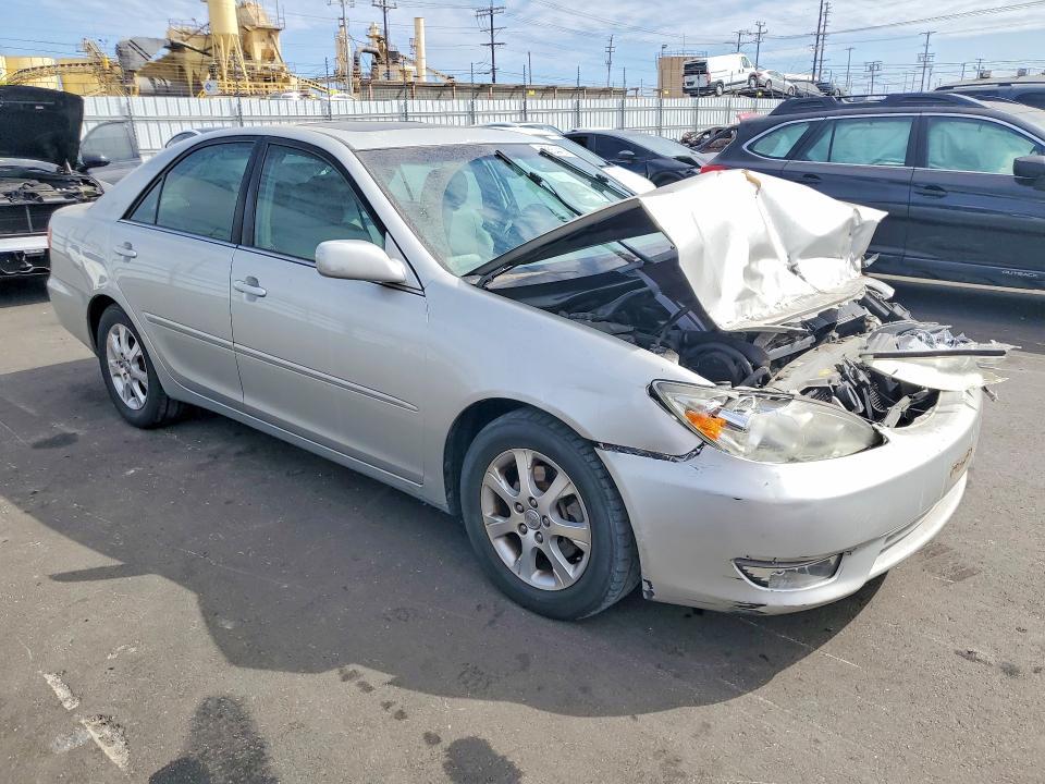 2005 Toyota Camry xle V6