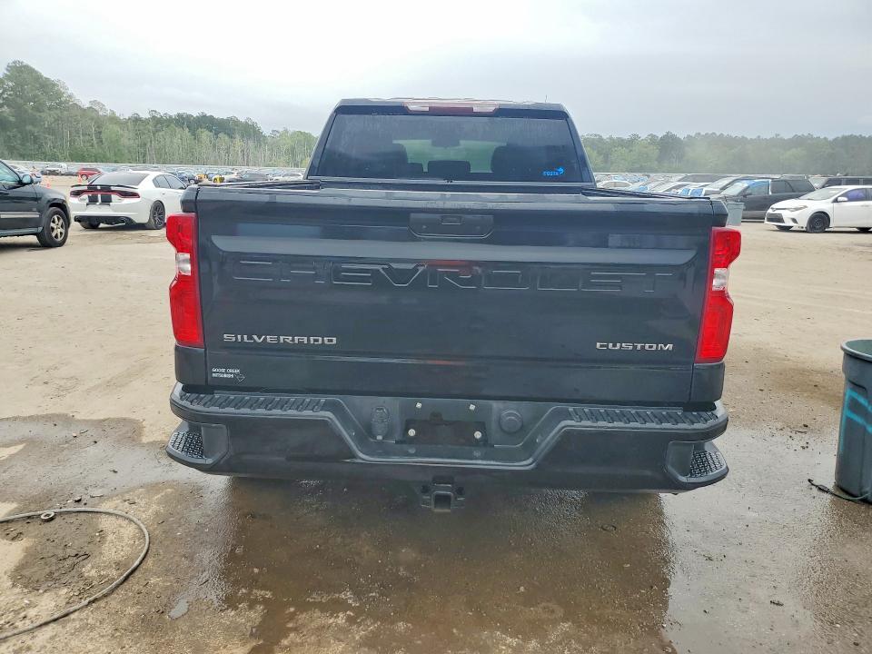 2020 Chevrolet Silverado C1500 Custom