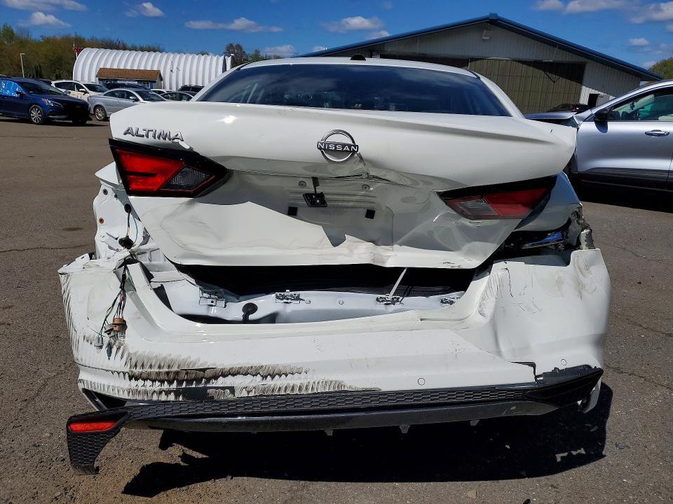 2026 Nissan Altima sv