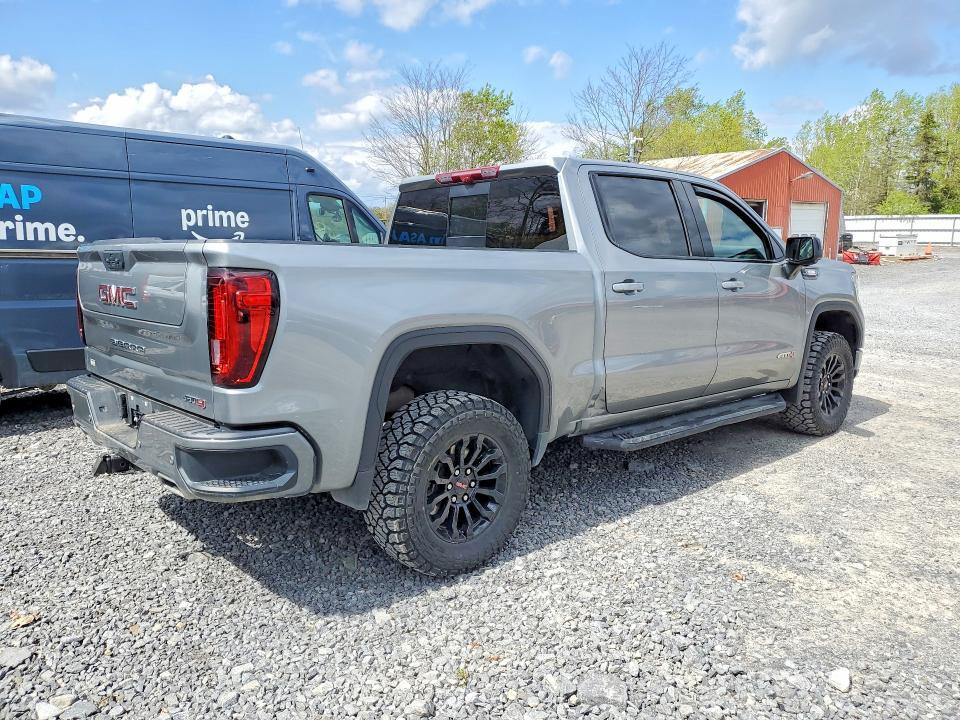 2024 GMC Sierra K1500 AT4