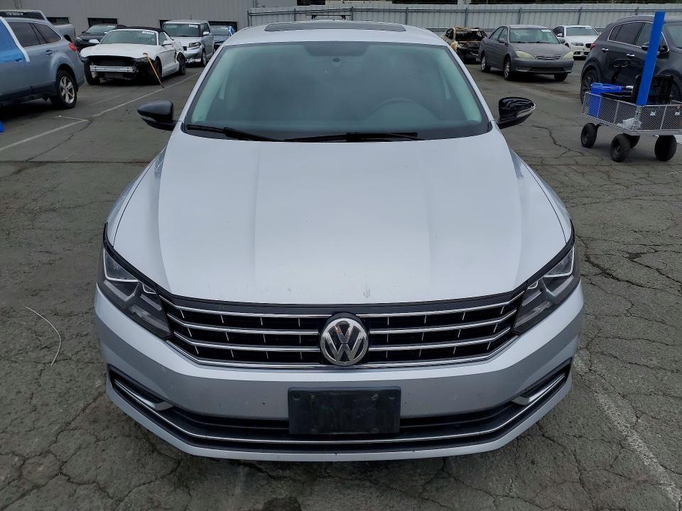 2019 Volkswagen Passat Wolfsburg