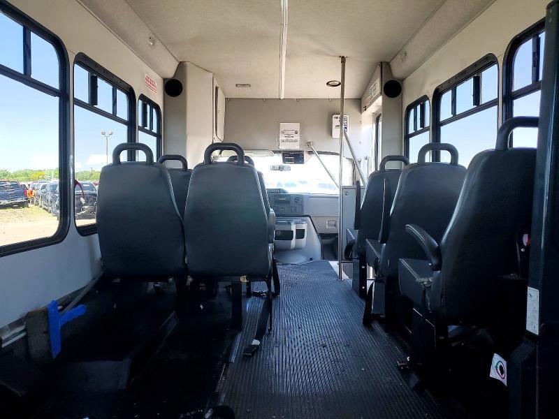 2009 Ford E350 Shuttle Bus