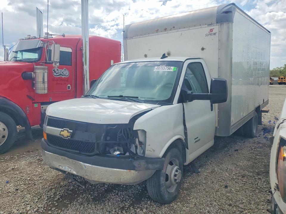2019 Chev Express G4500
