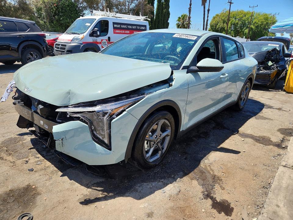 2026 KIA K4 lxs
