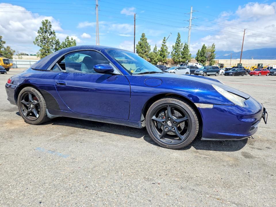 2003 Porsche 911 Carrera 2