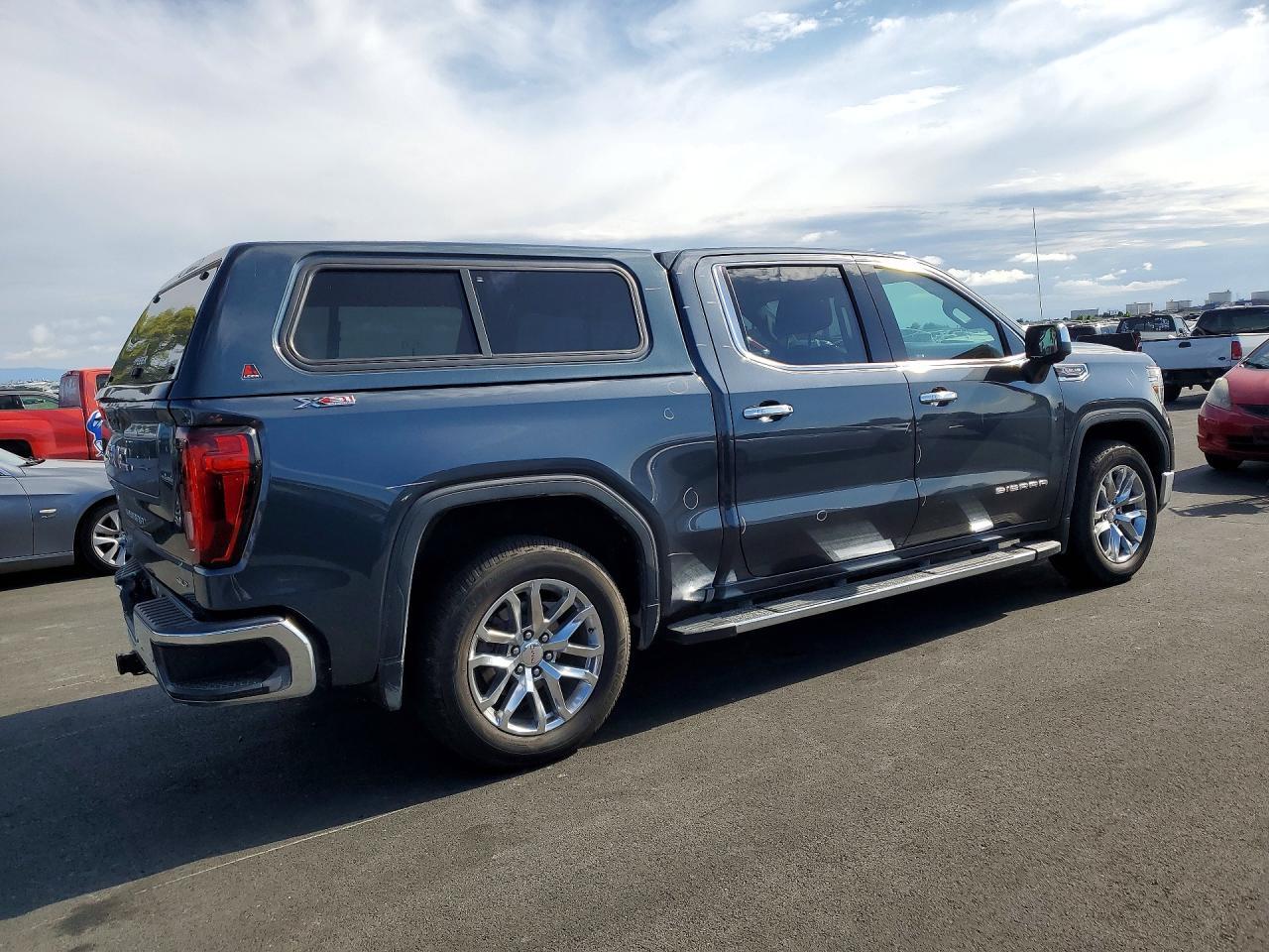 2022 GMC Sierra Limited K1500 SLT