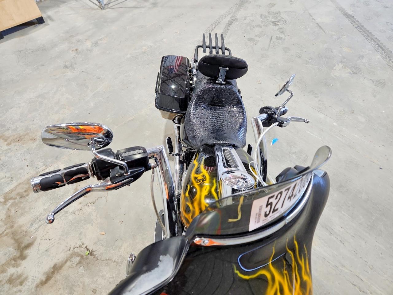 2011 Harley-Davidson Flhx