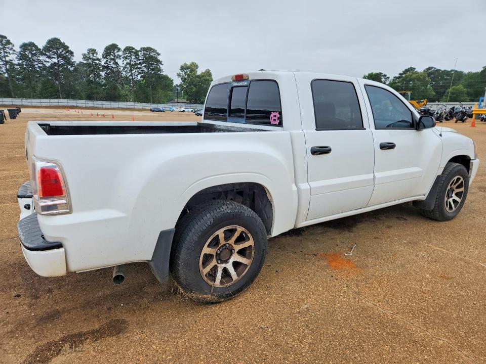 2008 Mitsubishi Raider LS