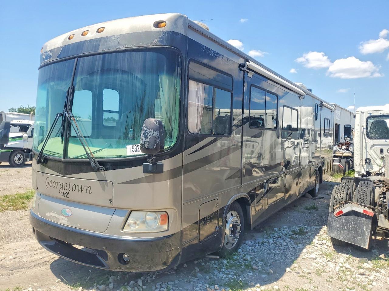 2007 Workhorse Custom Chassis R26 Camper