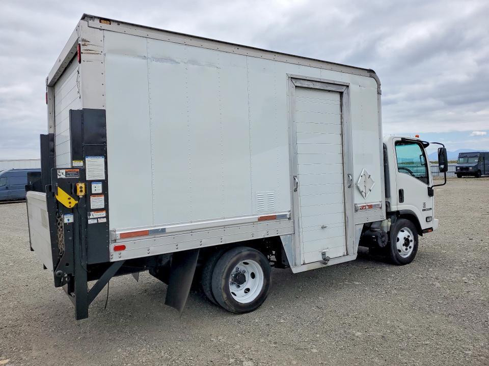 2015 Isuzu NPR HD BOX Truck