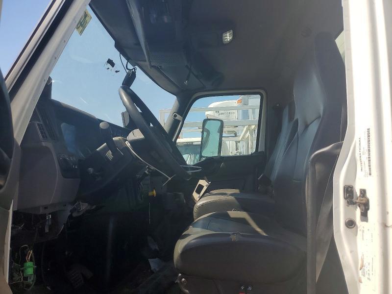 2023 International MV607 BOX Truck