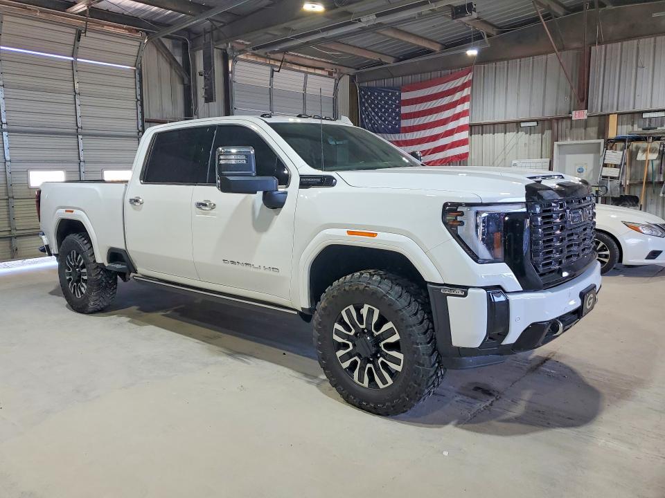 2025 GMC Sierra K2500 Denali Ultimate