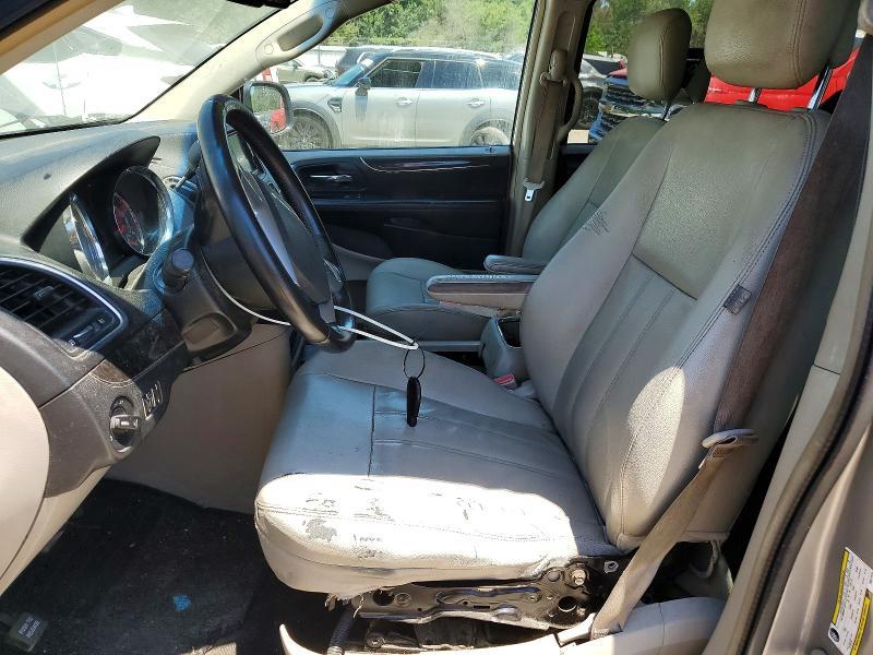 2013 Chrysler Town & Country Touring
