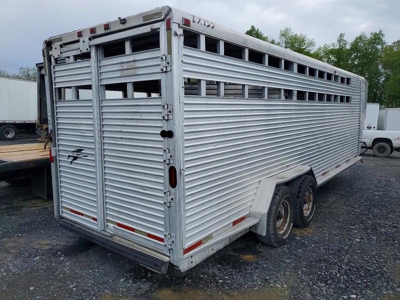 2000 Exxiss Trailer