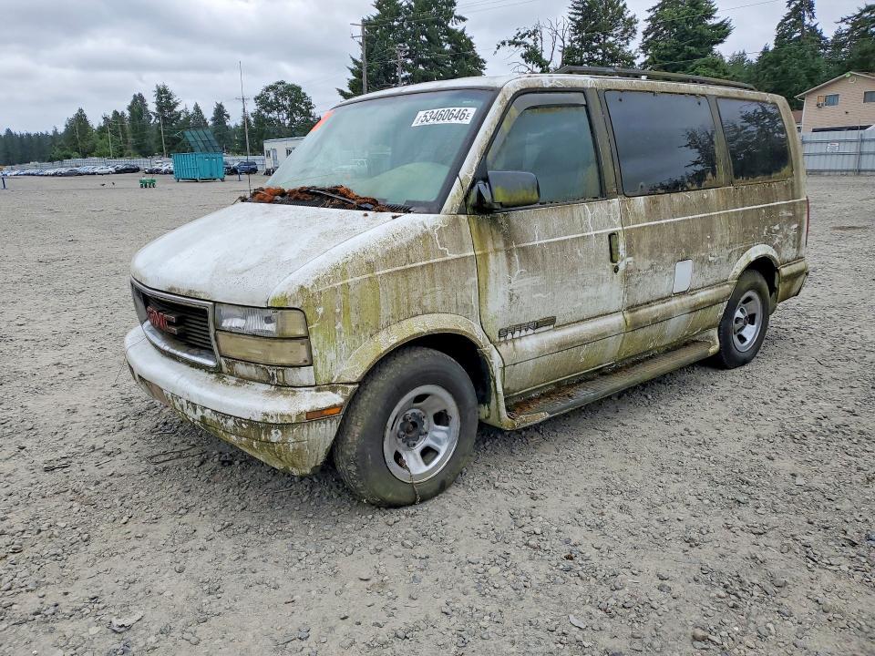 2001 GMC Safari XT