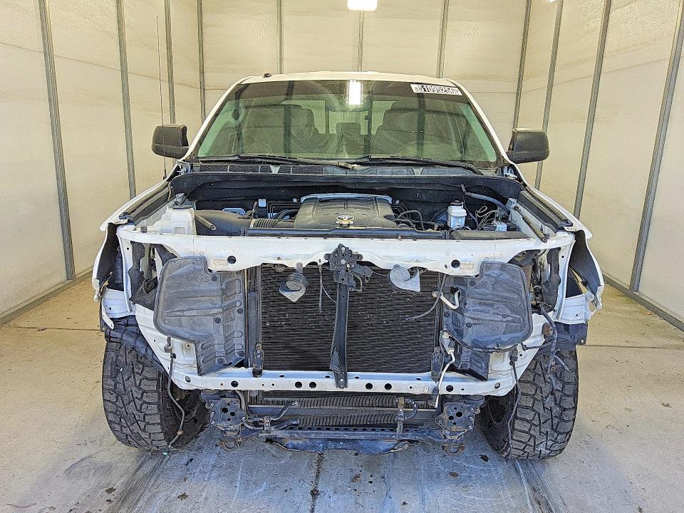 2015 Toyota Tundra SR5