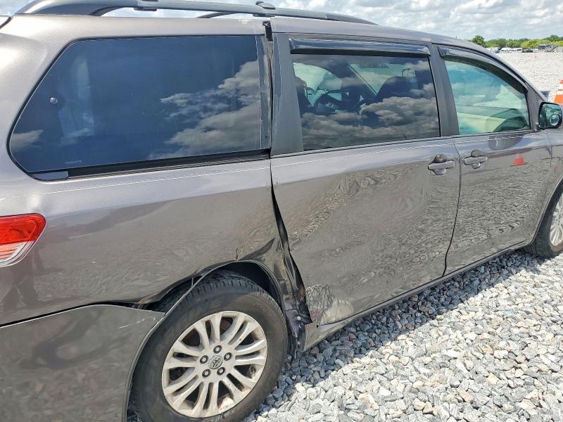 2011 Toyota Sienna XLE 8-Passenger