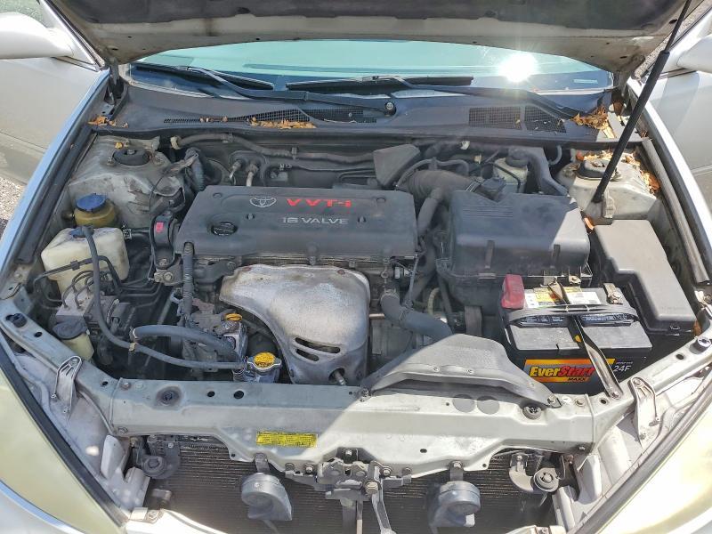 2003 Toyota Camry le