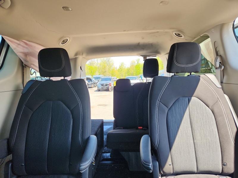 2024 Chrysler Voyager lx