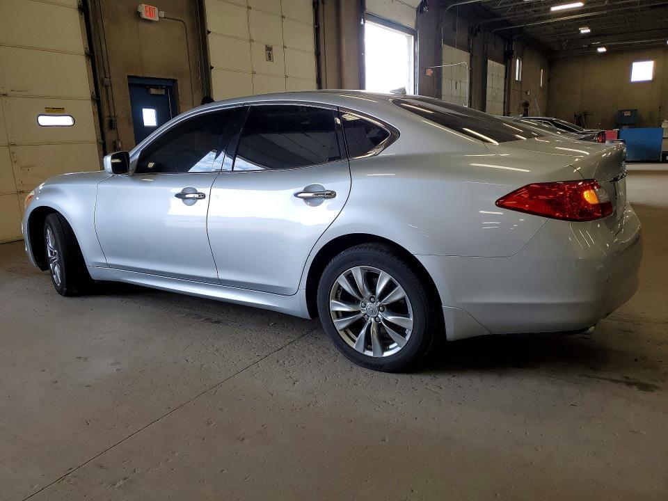 2013 Infiniti M37