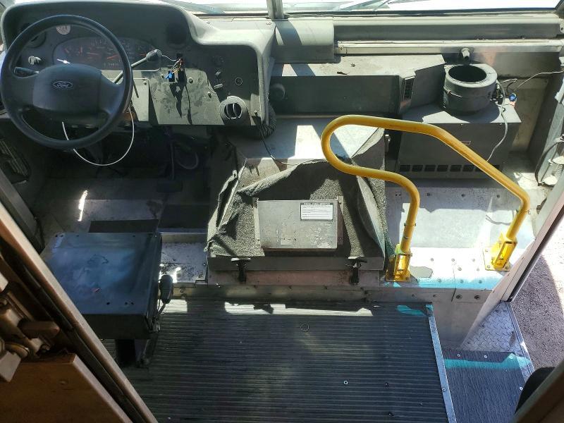 2008 Ford Econoline E450 Super Duty Commercial Stripped Chas