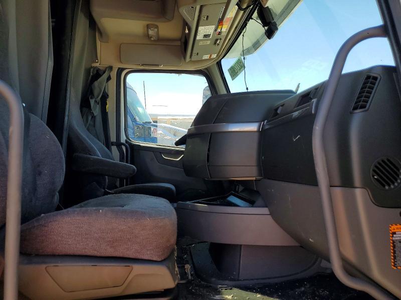 2022 Volvo VNL Semi Truck