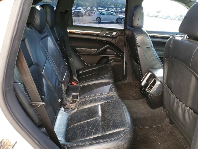 2011 Porsche Cayenne s