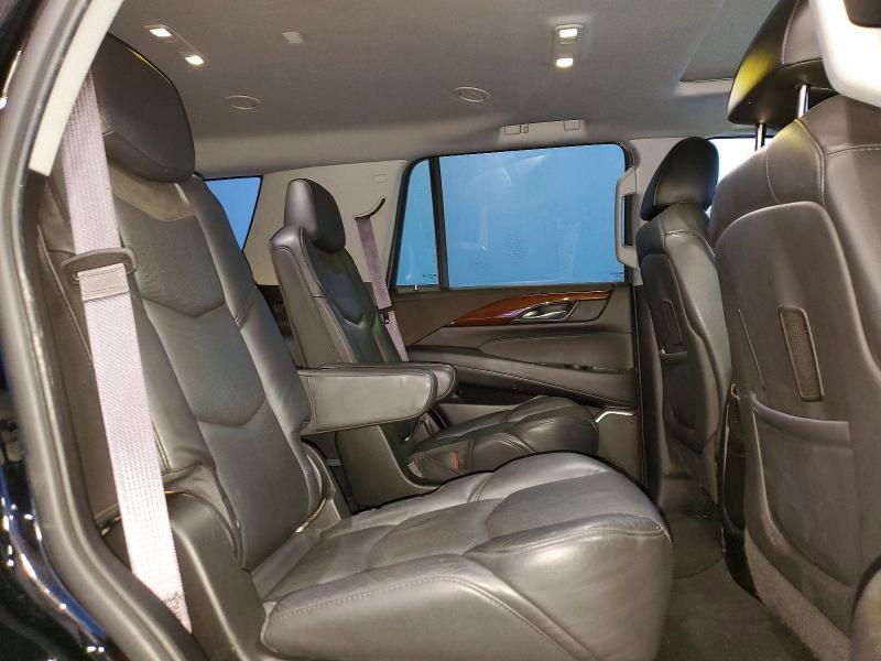 2017 Cadillac Escalade Luxury