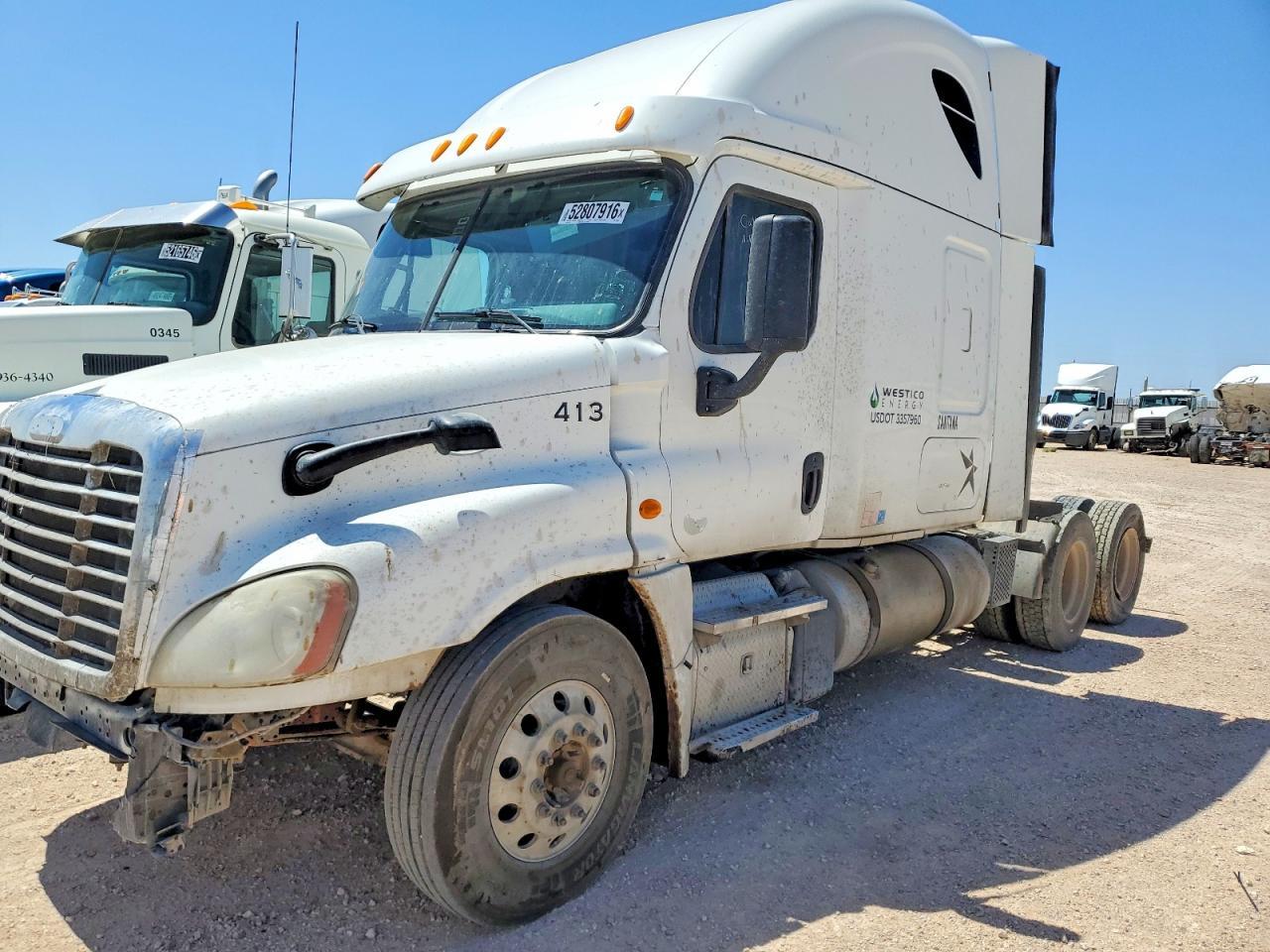 2014 Freightliner Cascadia 125 Semi Truck