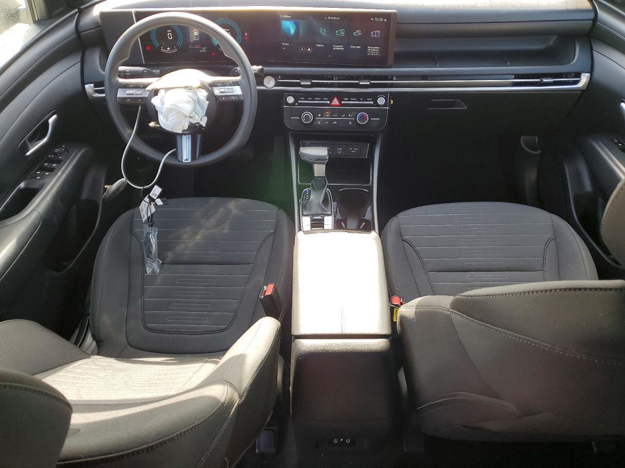 2025 Hyundai Santa Cruz SE