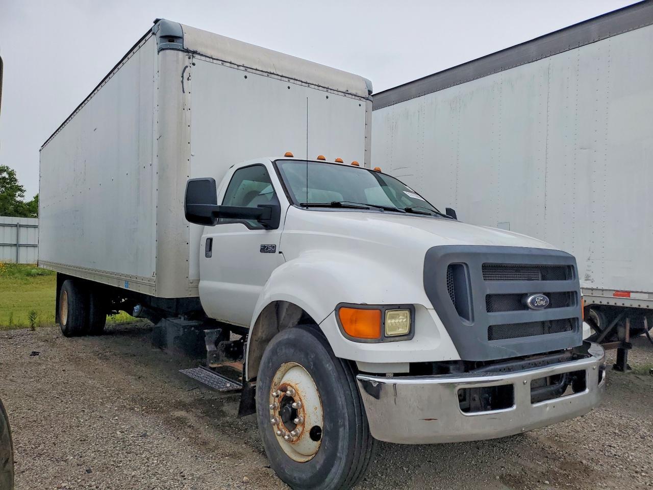 2012 Ford F750 Super Duty BOX Truck