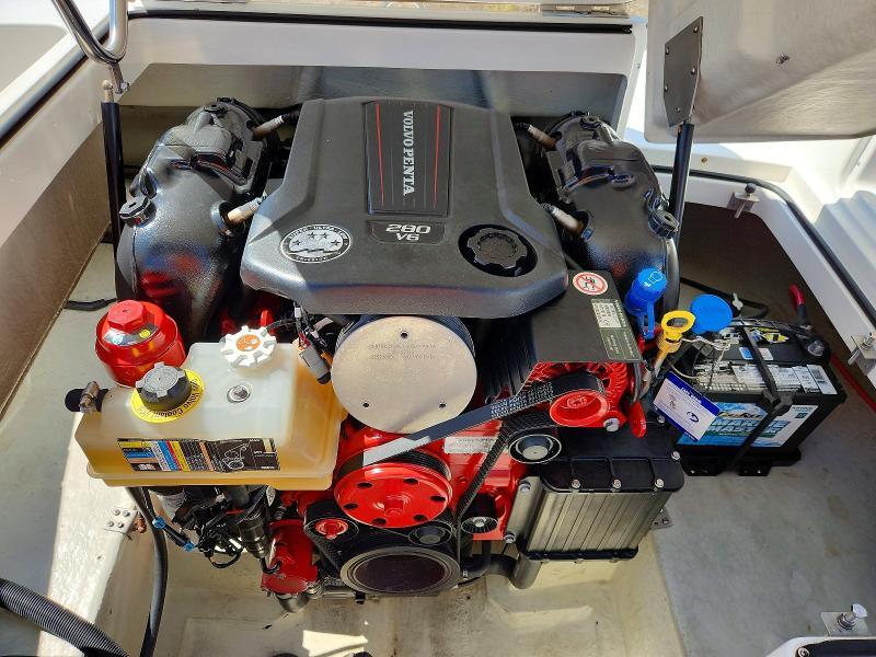 2016 Cobalt Boat