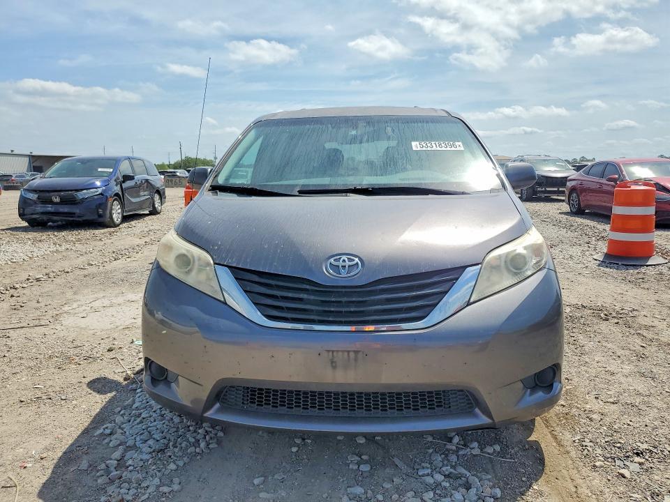 2014 Toyota Sienna le