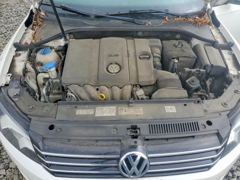 2013 Volkswagen Passat s
