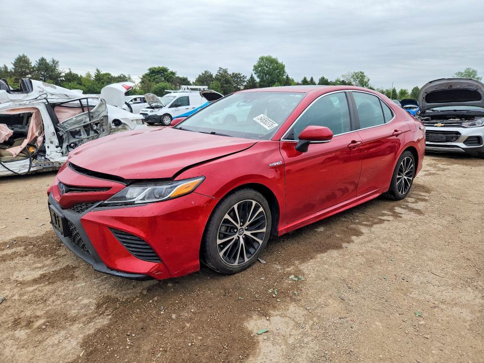 2020 Toyota Camry se