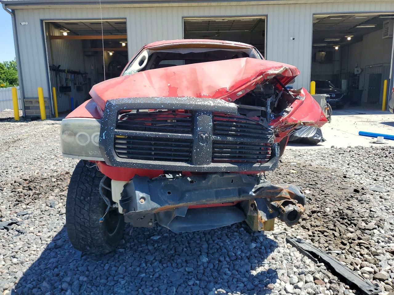 2005 Dodge Dakota Quad SLT