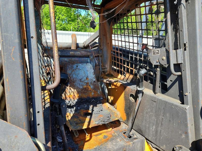 2003 New Holland L190 Skid Steer Loader