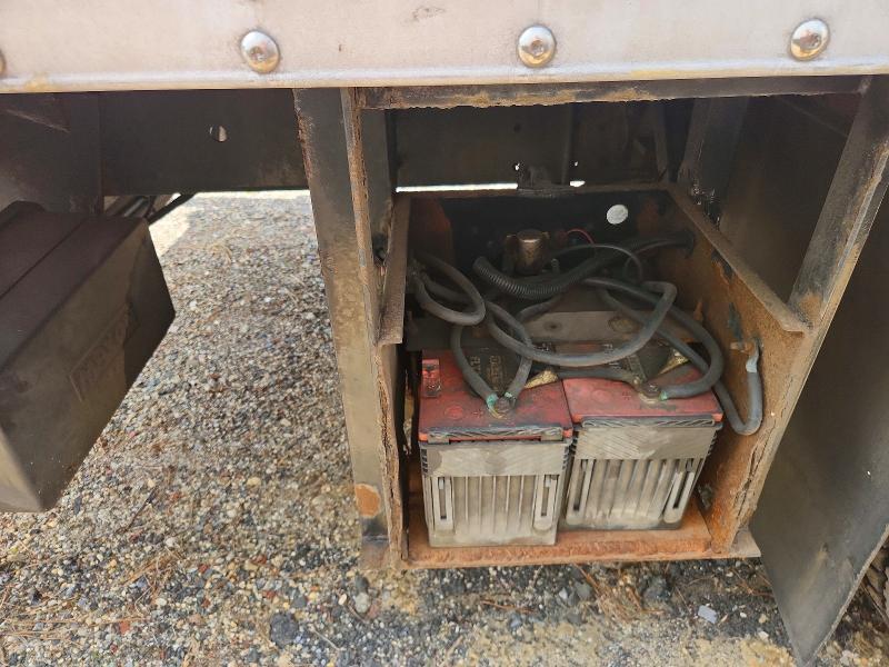 2013 Hino 258/268 BOX Truck