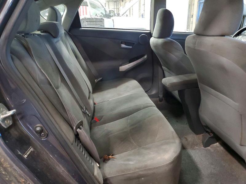 2010 Toyota Prius iii