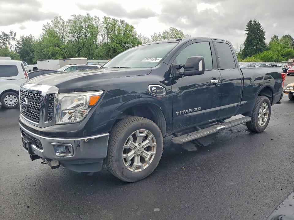 2017 Nissan Titan XD SV