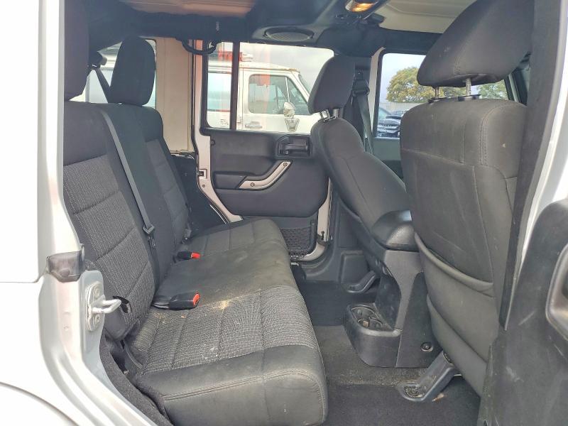 2012 Jeep Wrangler Unlimited Sahara