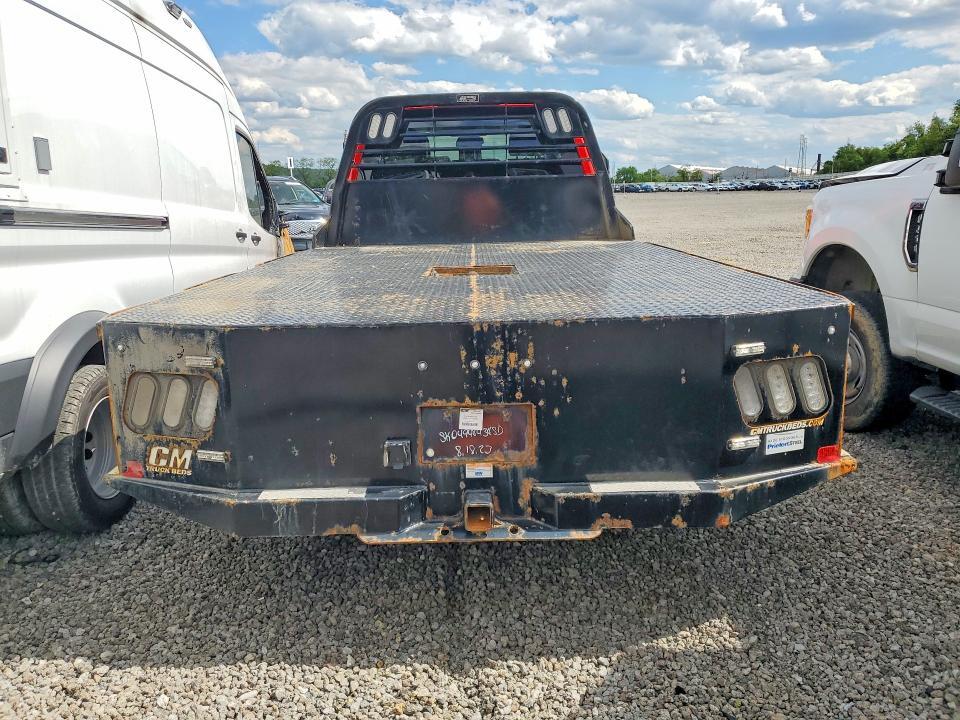2023 Ford F550 Super Duty Flatbed Truck