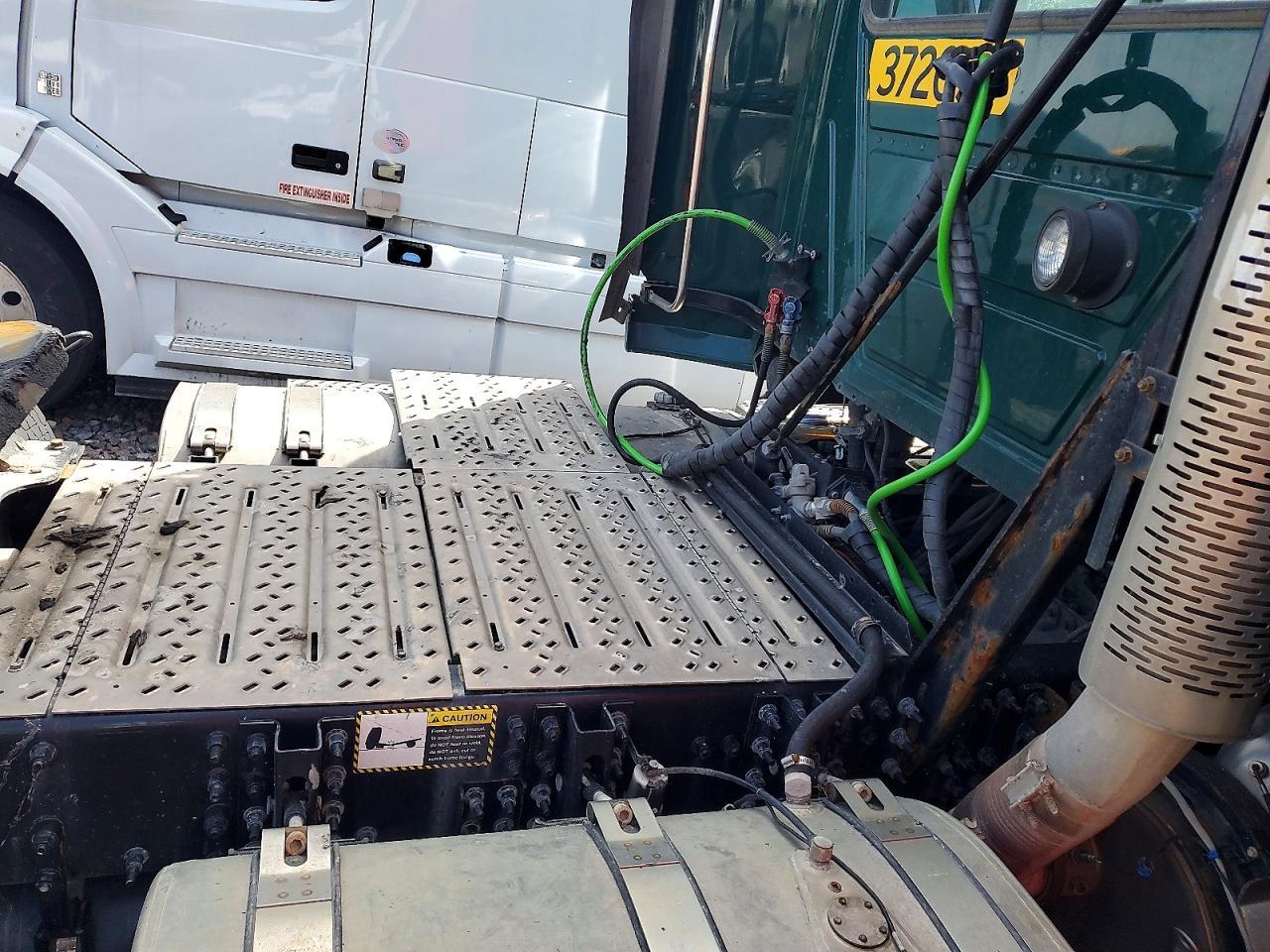 2018 Mack CXU612 Semi Truck