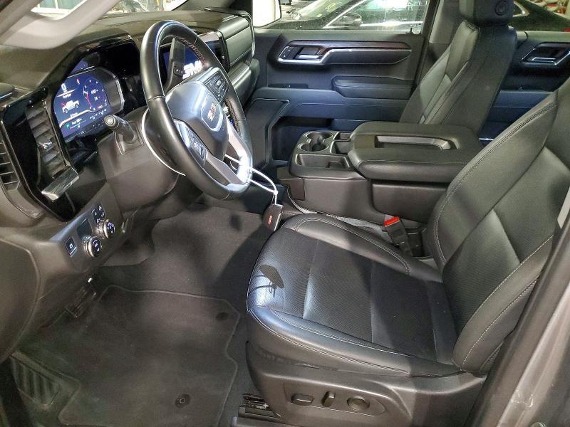 2025 GMC Sierra C1500 SLT